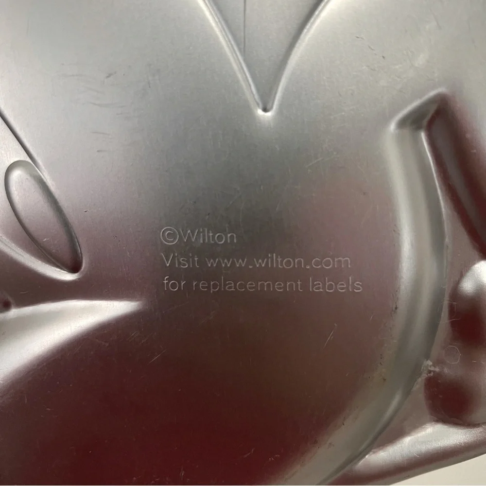 Wilton Mickey Mouse Clubhouse Cake Pan: Birthdays, Parties, Event Planning EUC